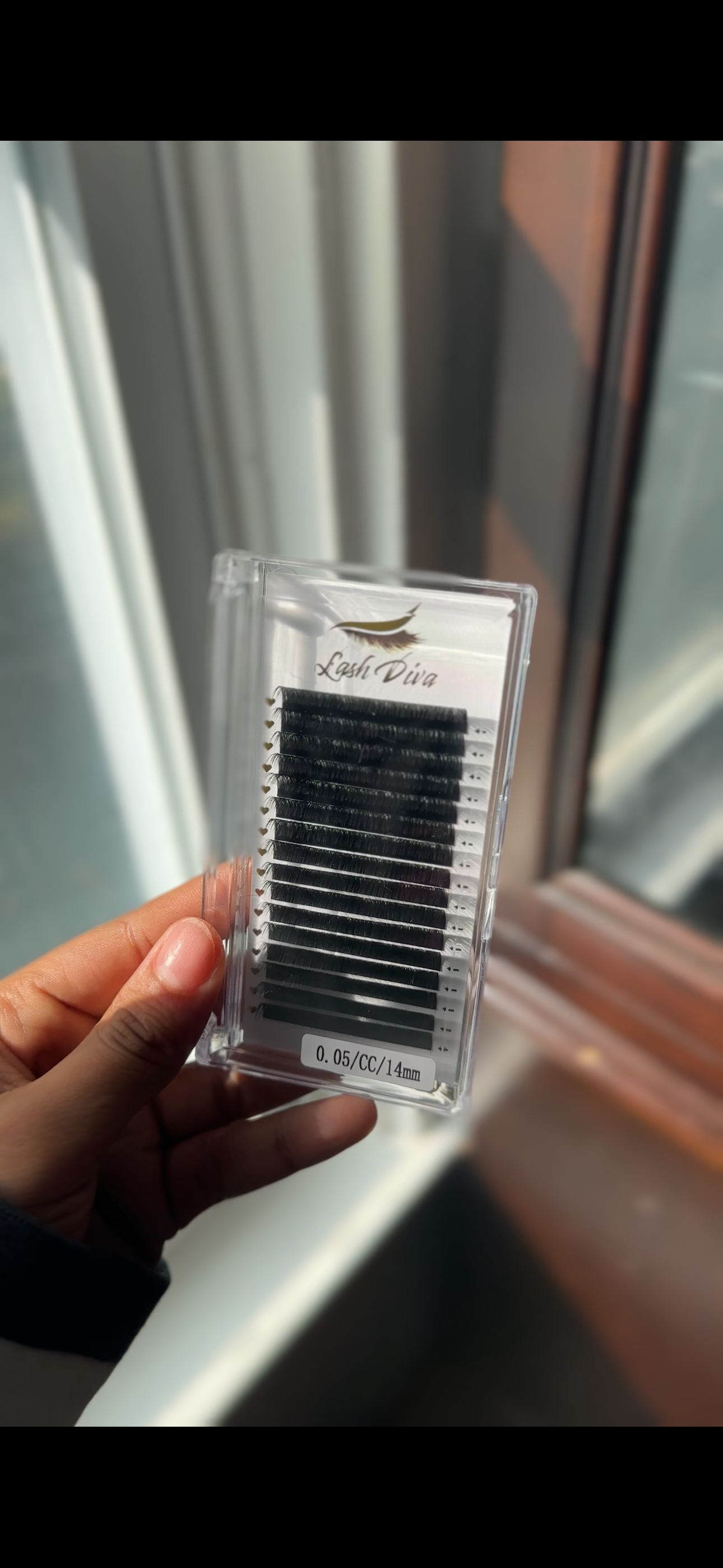 Volume Lash trays CC